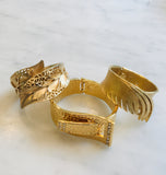 Graceful Curve Bracelet
