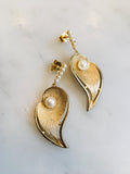 Calla Pearl Earrings